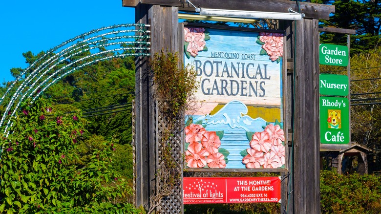 Mendocino Coast Botanical Gardens sign