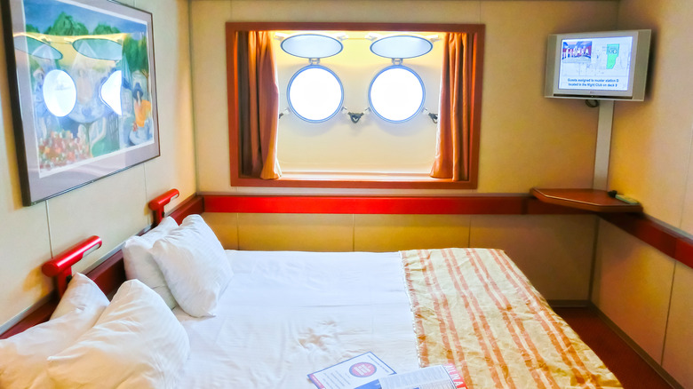 Carnival Cruise cabin interior