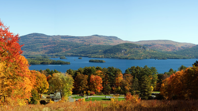 Panoramic view of New York's Lake George with fall foliage