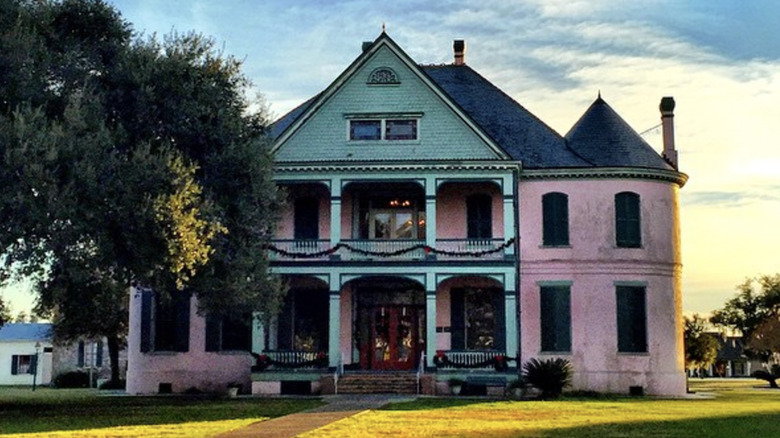 Exterior of the Southdown Plantation and Museum in Houma, LA