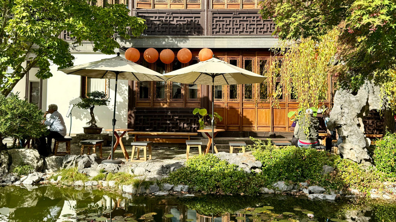 View of Yun Shui Teahouse on sunny day