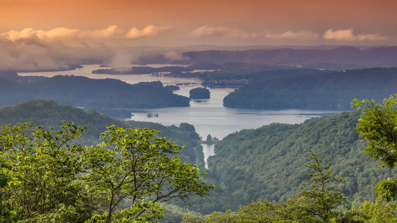 Waterways and mountains of Cumberland Gap, Tennessee, at sunset