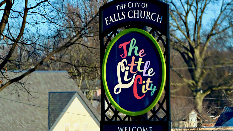 A welcome sign of Falls Church, Virginia