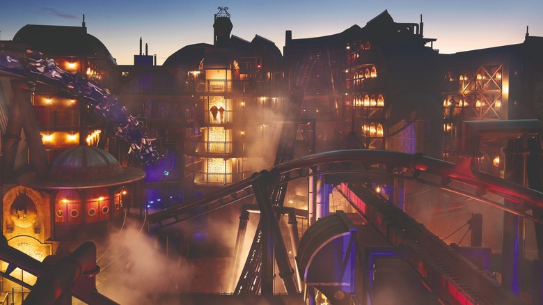 Evening image of the Rookburgh theme world in Phantasialand, Germany