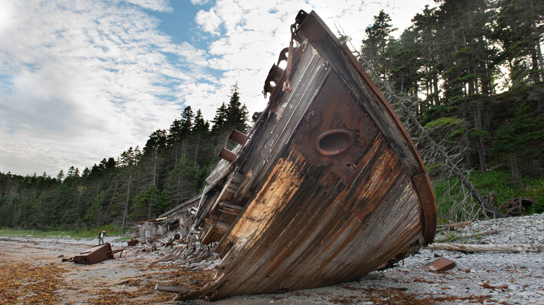 WWII minesweeper Wilcox shipwreck on Anticosti Island