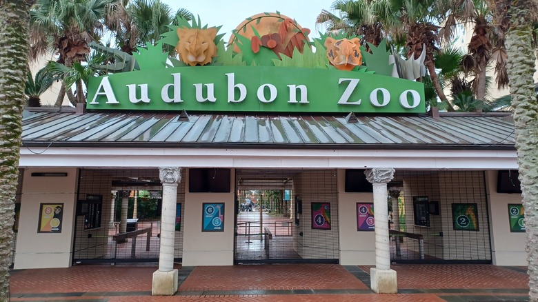 the entrance to Audubon Zoo in New Orleans