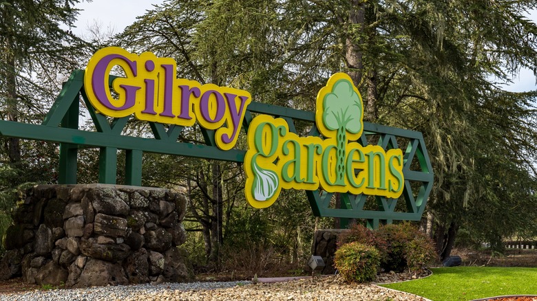 Gilroy Gardens sign