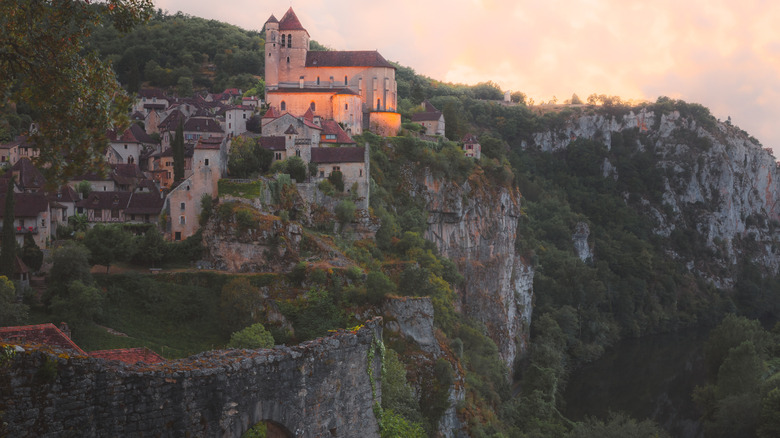 Cliffside Saint-Cirq-Lapopie at sunset