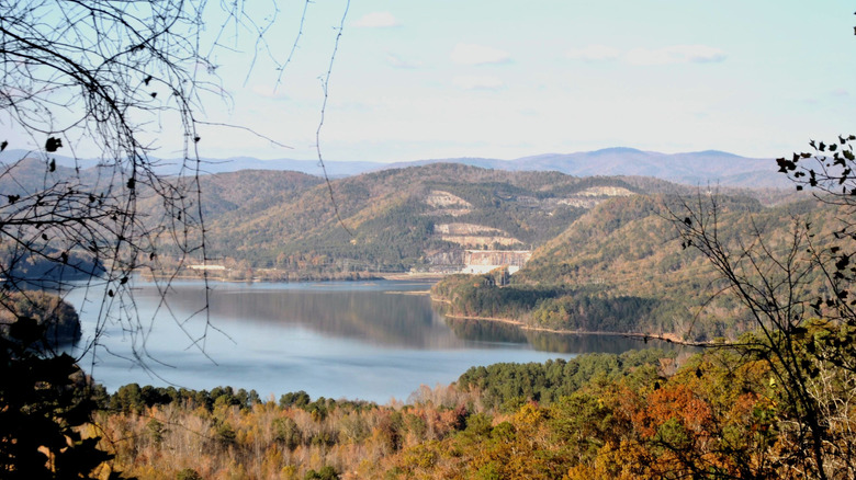 Carters Lake, Georgia with rolling green hills