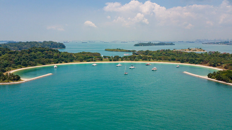 C-shaped lagoon of Lazarus Island