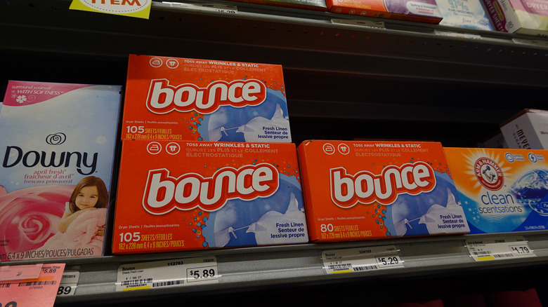 Packs of Bounce dryer sheets on a shelf in Miami, 2020.