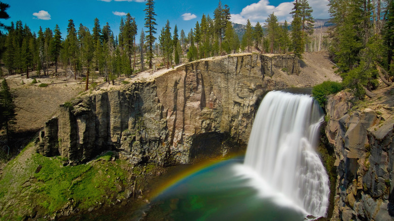 Waterfall in Mammoth Lake National Park with rainbow at the bottom