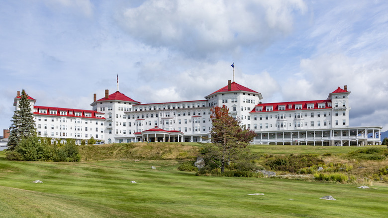 White Mountain Hotel & Resort