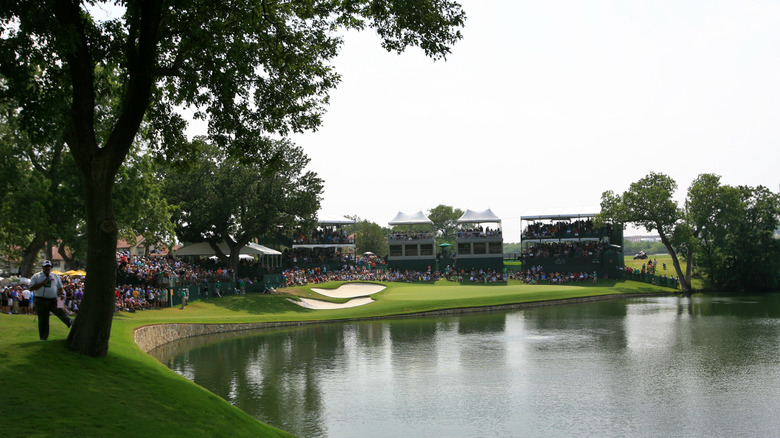 colonial country club 13th hole