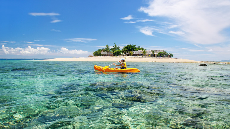 Kayakying Mamanuca Islands Fiji