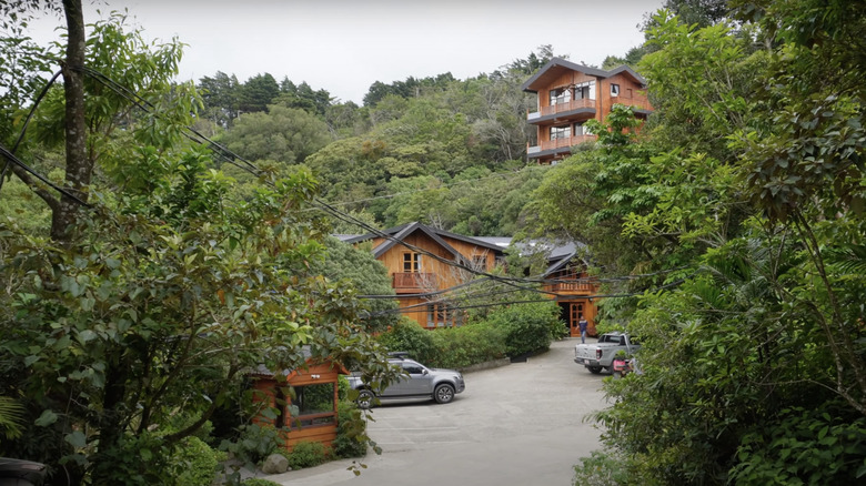 Belmar Hotel in Monteverde on a rainy day