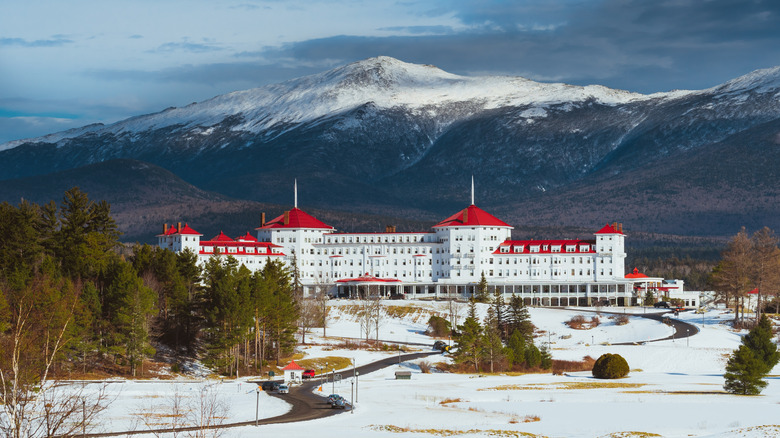 Omni Mount Washington resort with a snowy peak in the background