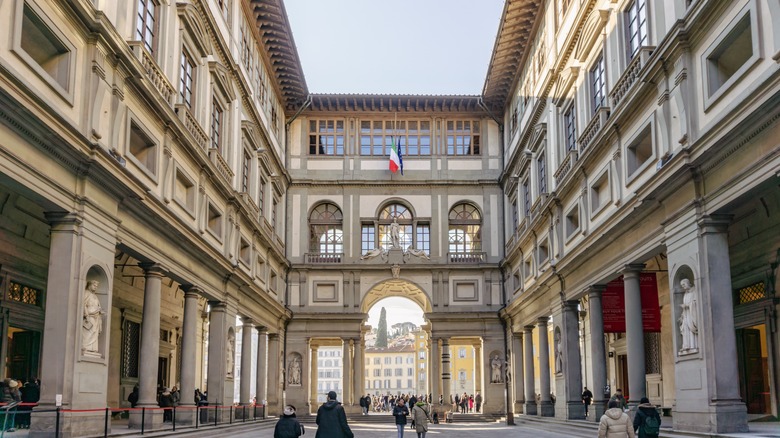 Uffizi Gallery courtyard