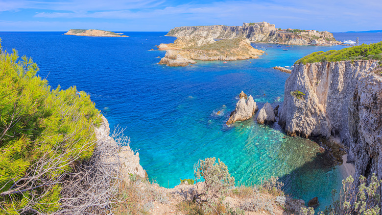 Pagliai cliffs, San Dòmino, Italy