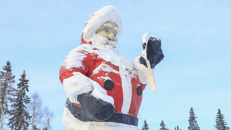 The 50-foot tall Santa Statue outside the Santa Claus House