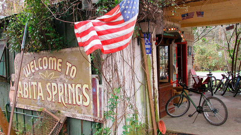 Entrance to the Abita Mystery House