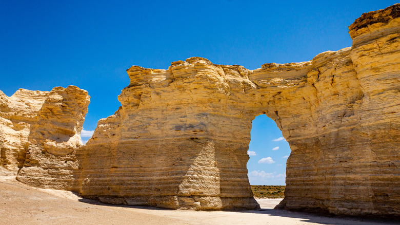 An arch at Monument Rocks