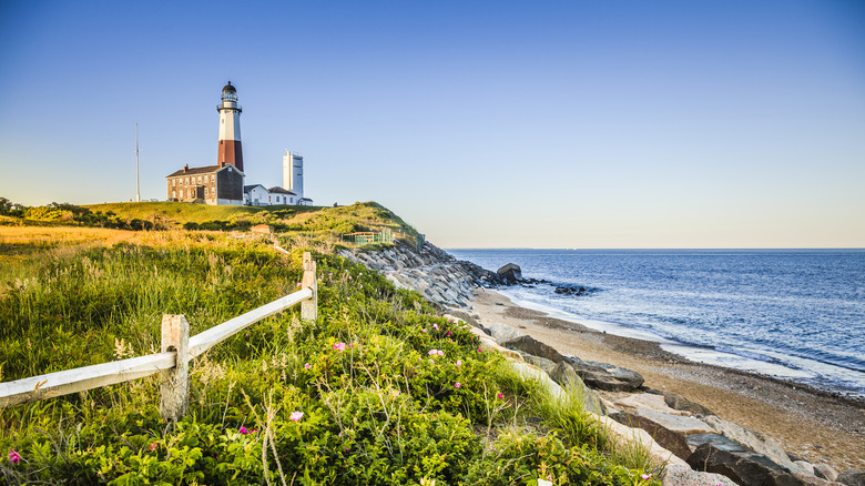 Montauk lighthouse and beach