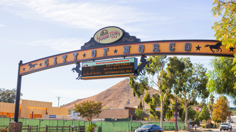 a welcome to Norco town sign at the city limits