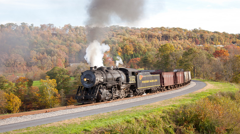 Steam engine and cars on the Western Maryland Railroad