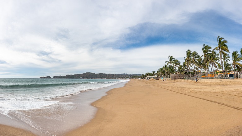 San Patricio Beach, Costalegre