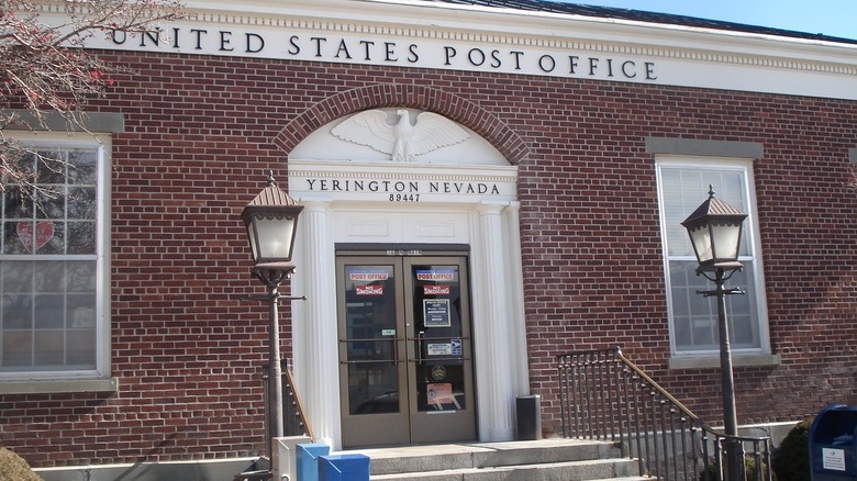 Exterior of Lyon County Court House in Yerington, Nevada