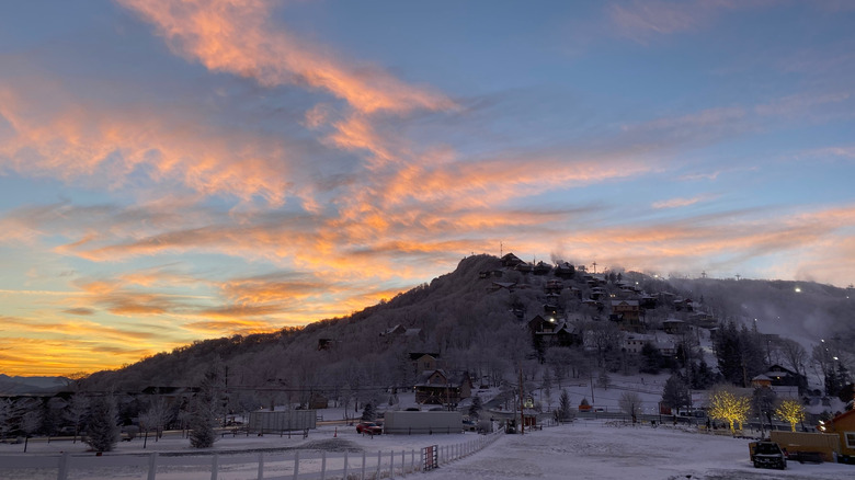 Sunset behind the ski resort at Beech Mountain in North Carolina