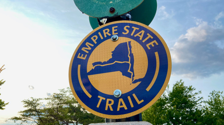 Empire State Trail sign