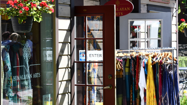 storefront in downtown new paltz