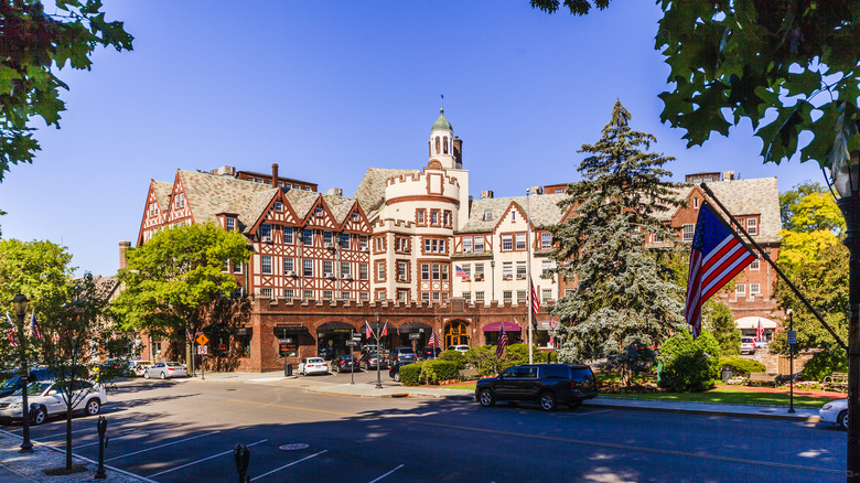 Scarsdale's historic Tudor-style Harwood Building