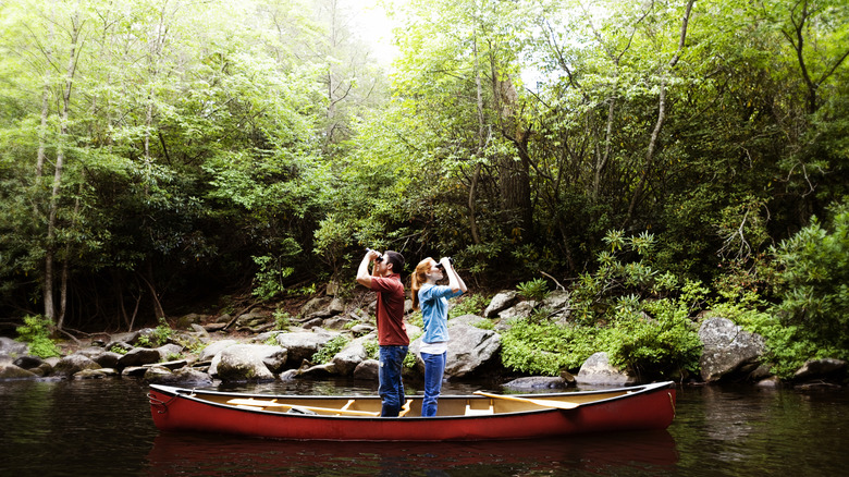 Couple in canoe in Cashiers, NC