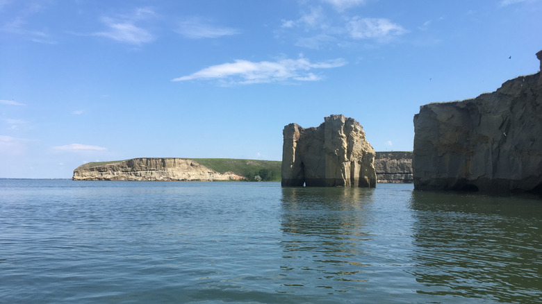 Lake Sakakawea rugged coastline in North Dakota