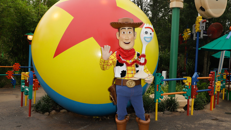 Woody and Forky at Toy Story Land
