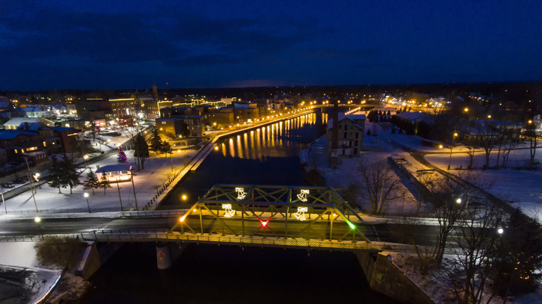 Bridge in Seneca Falls from "It's a Wonderful Life" illuminated at night