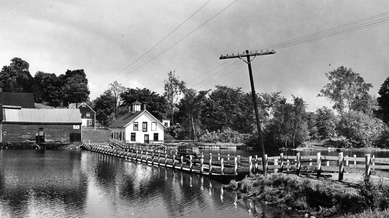 Brookfield Floating Bridge in 1955