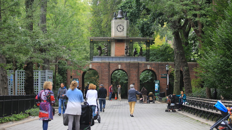 Central park zoo entrance