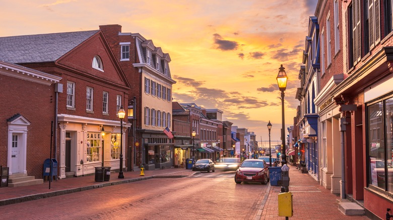 Quaint, red brick buildings in Downtown Annapolis at sunset