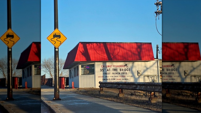 Exterior of Calumet Fisheries