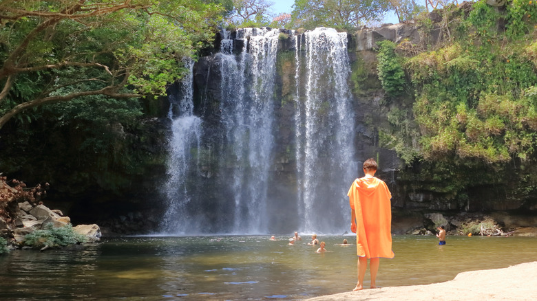 Front view of the Llanos de Cortes waterfall