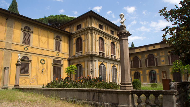 The outside of the Stibbert Museum in Florence, Italy