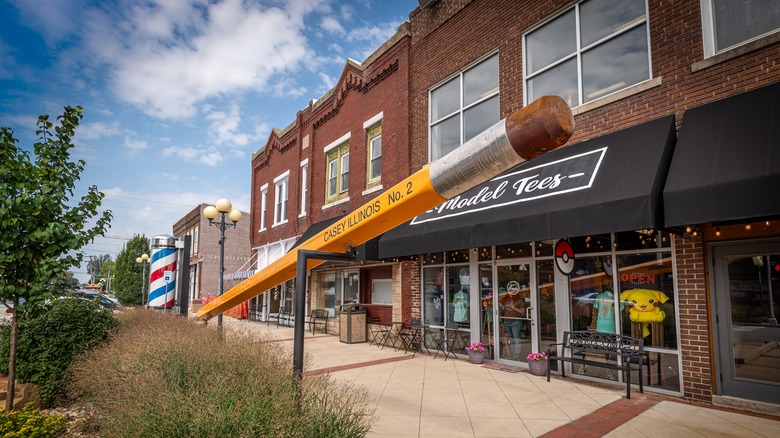 A street in downtown Casey, IL