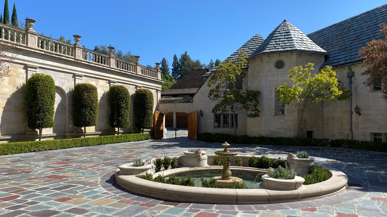 Exterior view of Greystone Mansion and courtyard