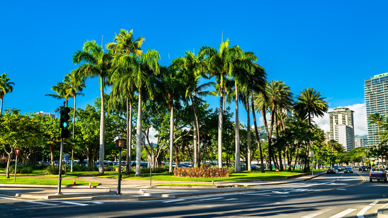 Fort DeRussy beach entrance