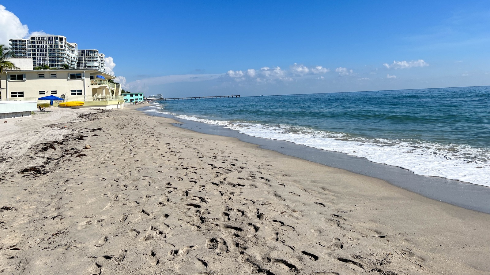 The Hollywood Beach Broadwalk In Florida Is A Sand-Free Haven