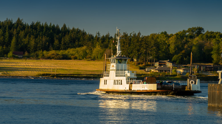 Guemas Island ferry